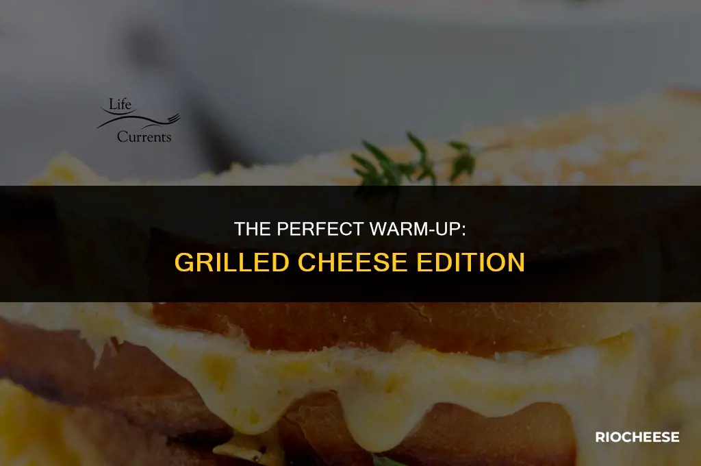 how to warm up a grilled cheese
